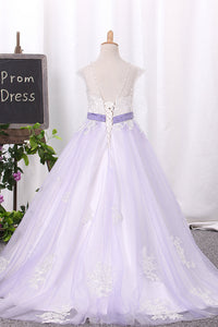 2024 Ball Gown Scoop Tulle Flower Girl Dresses With Sash/Belt Appliques