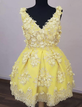 Load image into Gallery viewer, Cute Yellow Dresses Lace Homecoming Dresses Claudia CD3448