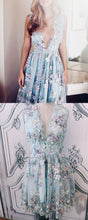 Load image into Gallery viewer, Cute Deep V Homecoming Dresses Ally Neck , Short Junior Gowns CD364