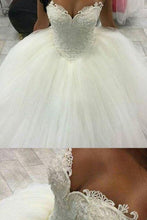 Load image into Gallery viewer, 2022 New Arrival Sweetheart Wedding Dresses Tulle Ball Gown Lace Up