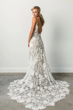 Load image into Gallery viewer, Charming Spaghetti Strap V-Neck Long Lace Beach Wedding Dresses