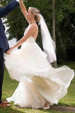 Load image into Gallery viewer, Tulle Wedding Dresses V Neck Beach Wedding Gowns A Line