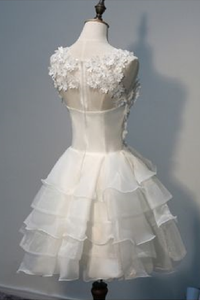 2024 A Line Scoop Organza With Handmade Flowers Short/Mini Homecoming Dresses