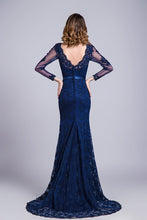 Load image into Gallery viewer, 2022 V-Neck Evening Dresses Mermaid With Applique Lace And Tulle