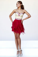 Load image into Gallery viewer, 2022 Stunning Homecoming Dresses Sweetheart A Line Short/Mini With Beads New Arrival