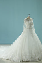 Load image into Gallery viewer, 2022 Gorgeous Scoop Wedding Dresses Glitter Tulle With Beading Zipper Back Long Train