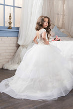Load image into Gallery viewer, 2024 Flower Girl Dresses Ball Gown Scoop Short Sleeves Tulle With Handmade Flowers