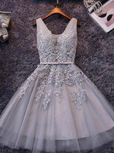 Load image into Gallery viewer, A-Line/Princess Sleeveless Straps Tulle Applique Homecoming Dresses Elliana Short/Mini Dresses