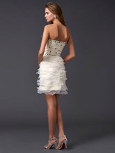 Load image into Gallery viewer, Sheath/Column Strapless Sleeveless Beading Short Tulle Briana Homecoming Dresses